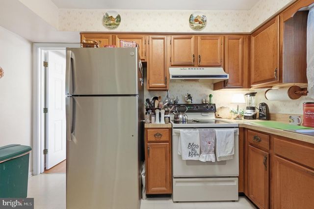 3549 LAKEWAY DR, Ellicott City, MD 21042
