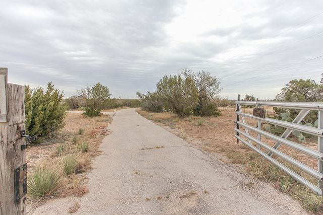 5101 Callahan Rd, Big Spring, TX 79720