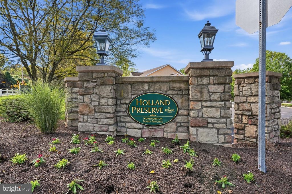 1 FALCON DR #206, HOLLAND, PA 18966 — photo 2