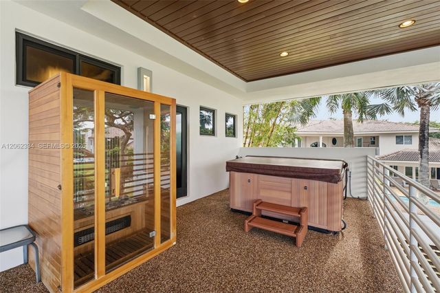 10708 Indian Trail, Davie, FL 33328