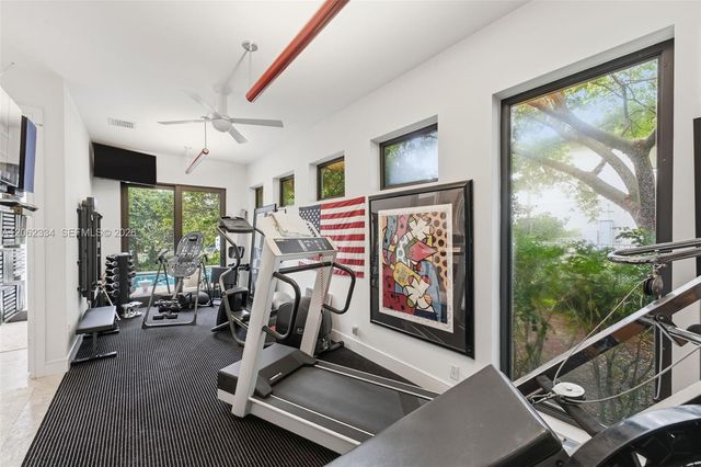 10708 Indian Trail, Davie, FL 33328