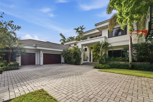 10708 Indian Trail, Davie, FL 33328