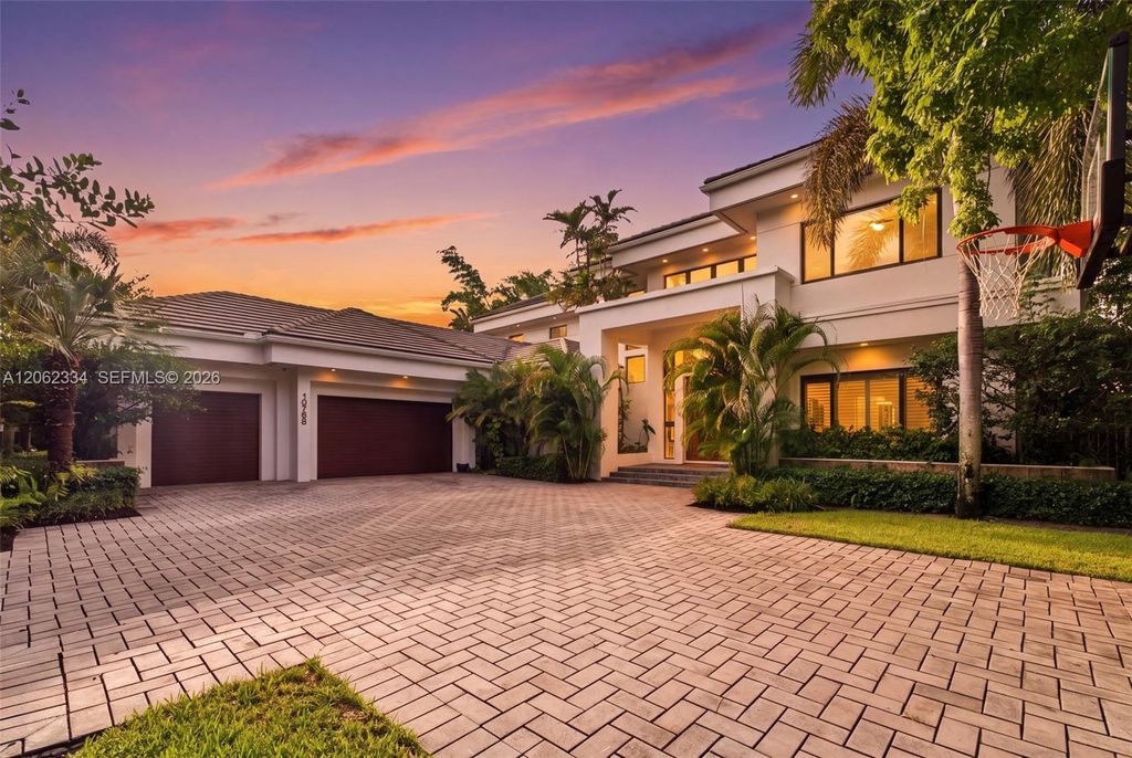 10708 Indian Trail, Davie, FL 33328