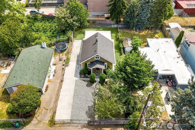 8632 45th Avenue S, Seattle, WA 98118