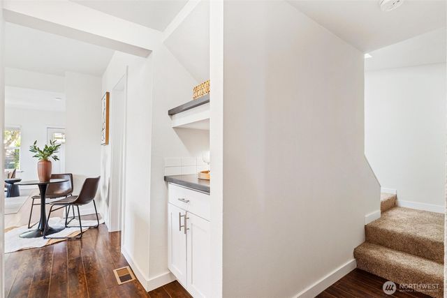 8632 45th Avenue S, Seattle, WA 98118