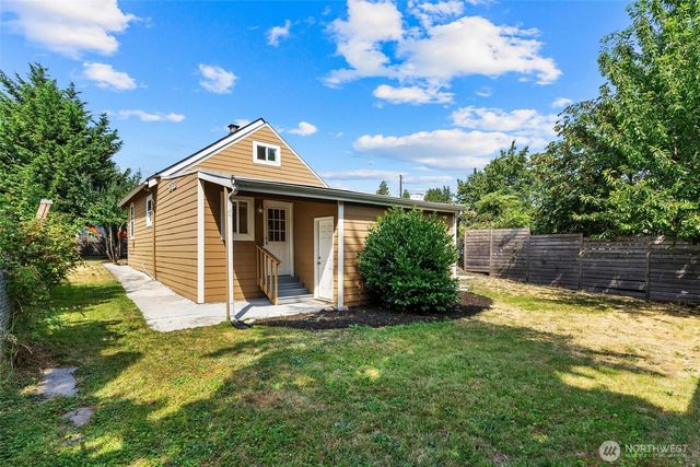 8632 45th Avenue S, Seattle, WA 98118