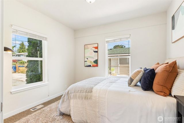 8632 45th Avenue S, Seattle, WA 98118