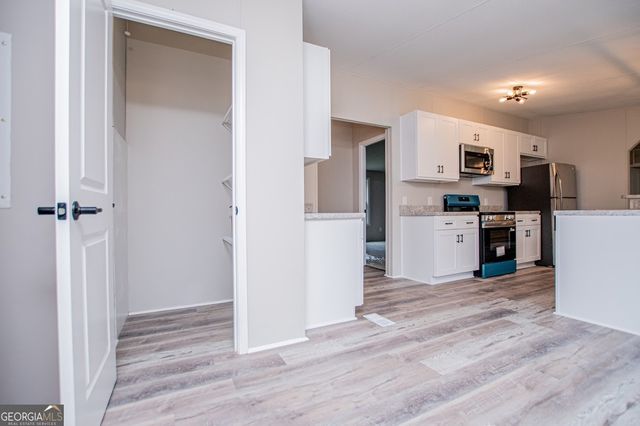 59 Spring Lane, Carrollton, GA 30116