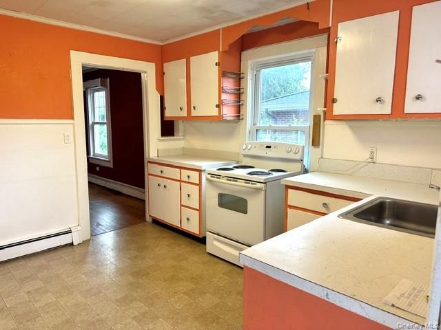 44 Davis Avenue, Poughkeepsie, NY 12603
