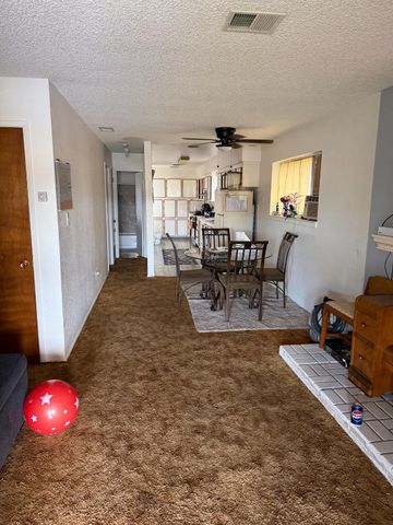 2108 W Dennett Avenue, Fresno, CA 93728