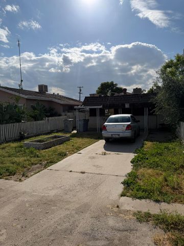 2108 W Dennett Avenue, Fresno, CA 93728