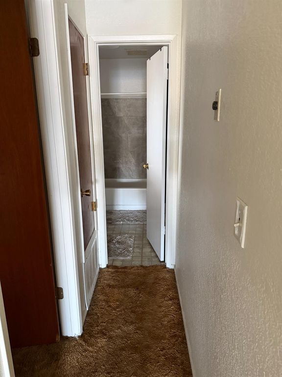 Image 24 of property listing at 2108 W Dennett Avenue, Fresno, CA 93728