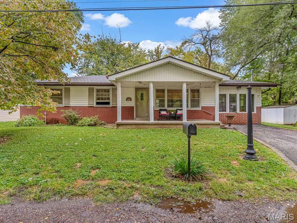 2 Timothy Lane, Belleville, IL 62226