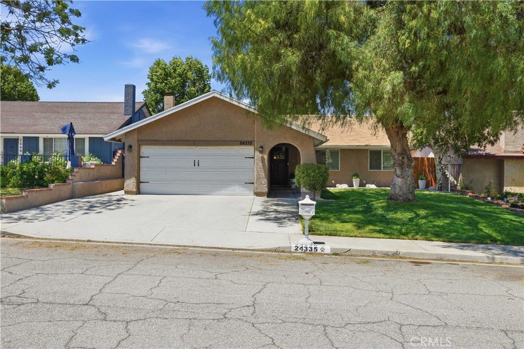 Image 1 of property listing at 24335 Jennifer Place, Newhall, CA 91321