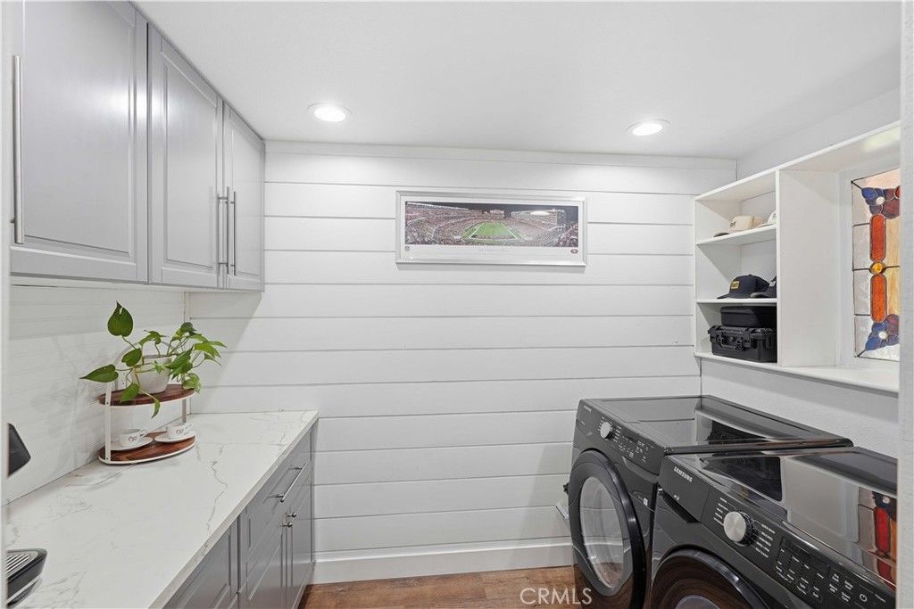 Image 12 of property listing at 24335 Jennifer Place, Newhall, CA 91321