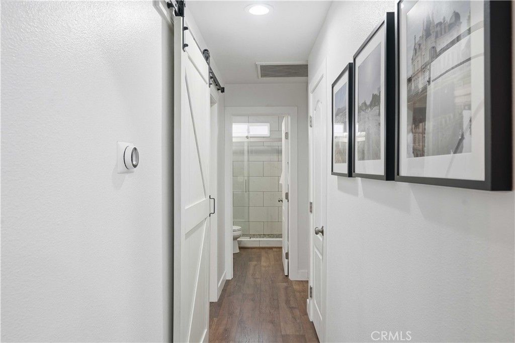 Image 18 of property listing at 24335 Jennifer Place, Newhall, CA 91321