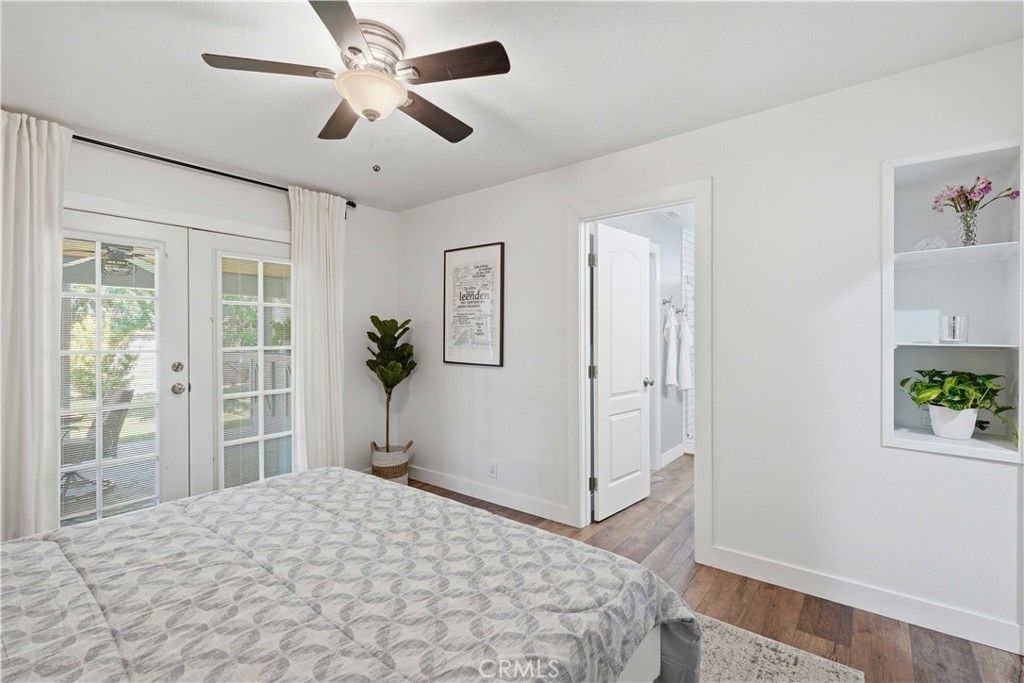 Image 24 of property listing at 24335 Jennifer Place, Newhall, CA 91321