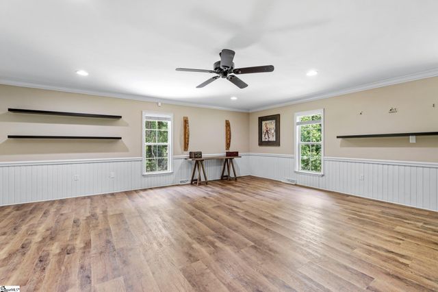 104 Williamsburg Drive, Greer, SC 29651