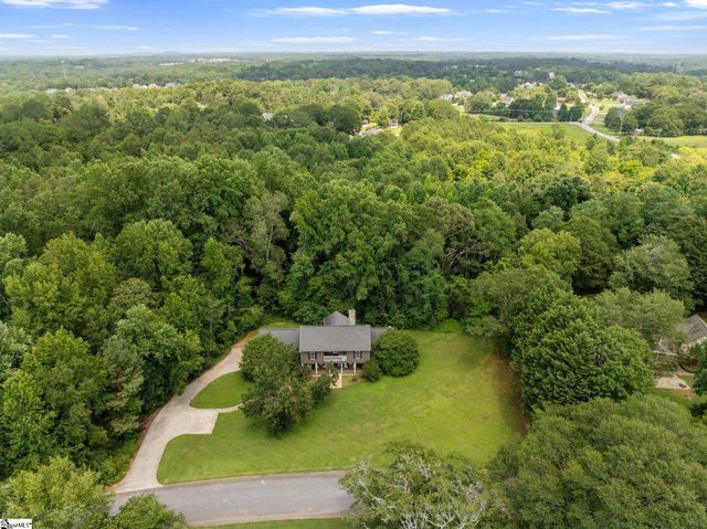 104 Williamsburg Drive, Greer, SC 29651