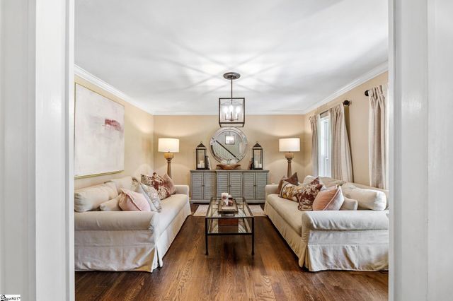 104 Williamsburg Drive, Greer, SC 29651