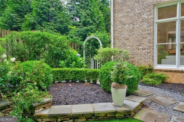 4047 Newhaven Circle NE, Atlanta, GA 30319