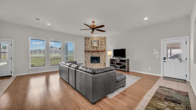 109 Portales Drive, Aledo, TX 76008
