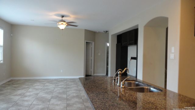 23410 Woodlawn Rdg, San Antonio, TX 78259