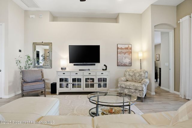 13707 Garden Hills Drive, Spring Hill, FL 34609