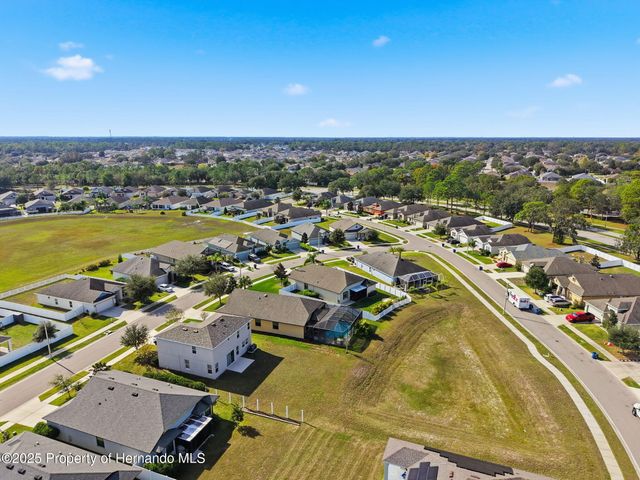 13707 Garden Hills Drive, Spring Hill, FL 34609