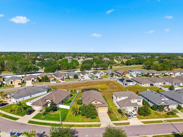 13707 Garden Hills Drive, Spring Hill, FL 34609