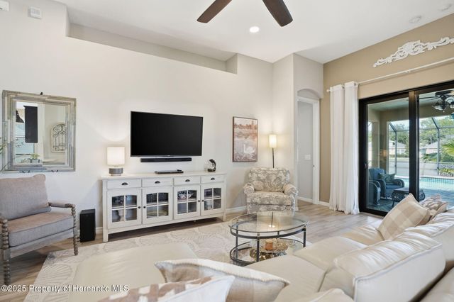 13707 Garden Hills Drive, Spring Hill, FL 34609