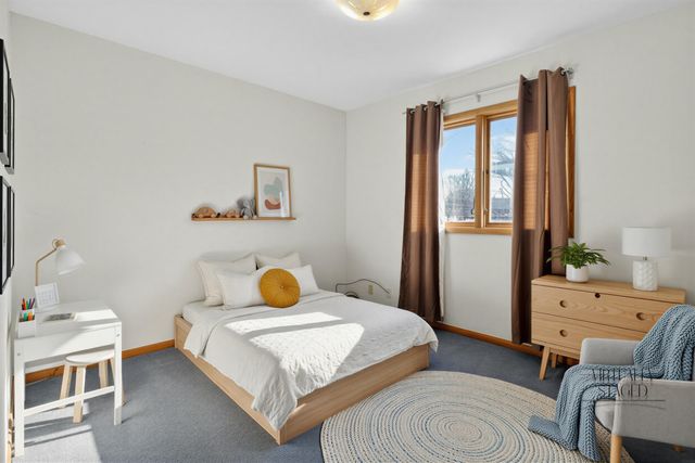 660 Wilshire Avenue, Waterloo, IA 50701