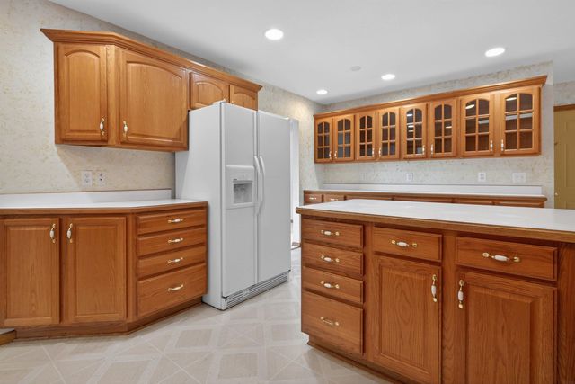 660 Wilshire Avenue, Waterloo, IA 50701