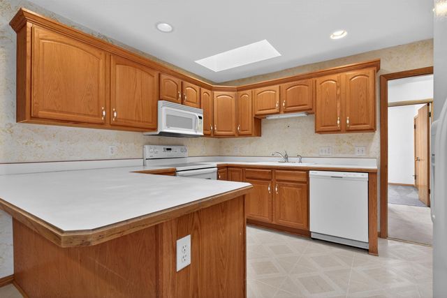 660 Wilshire Avenue, Waterloo, IA 50701