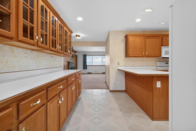 660 Wilshire Avenue, Waterloo, IA 50701