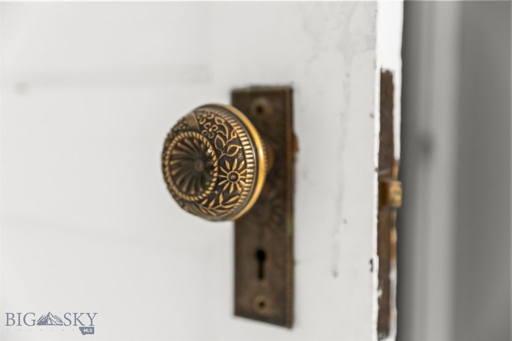 236 S 3rd Street, Livingston, MT 59047 photo 81