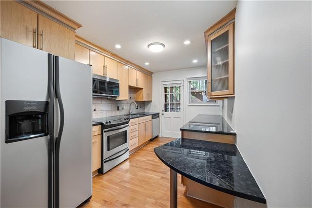 4614 Holly Street 3, Kansas City, MO 64112
