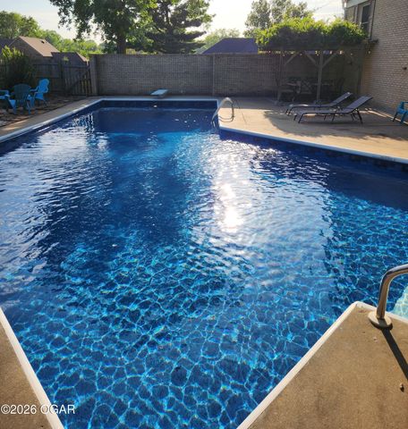 1317 Sheridan Drive, Joplin, MO 64801