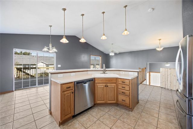 130 Bear Creek Court, Palo, IA 52324