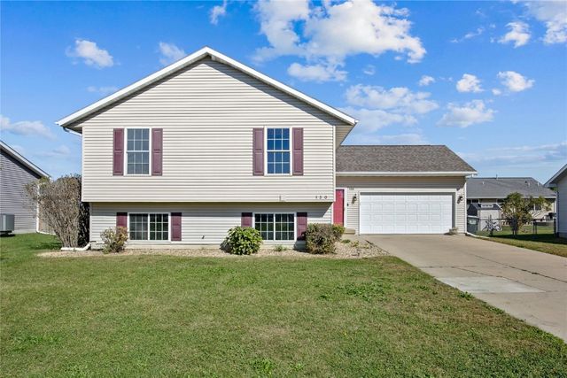 130 Bear Creek Court, Palo, IA 52324