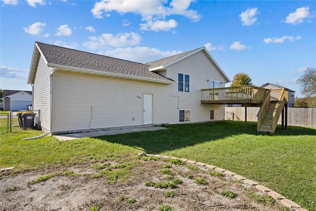 130 Bear Creek Court, Palo, IA 52324
