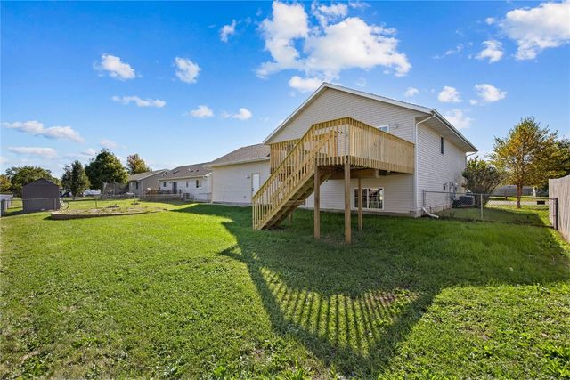 130 Bear Creek Court, Palo, IA 52324