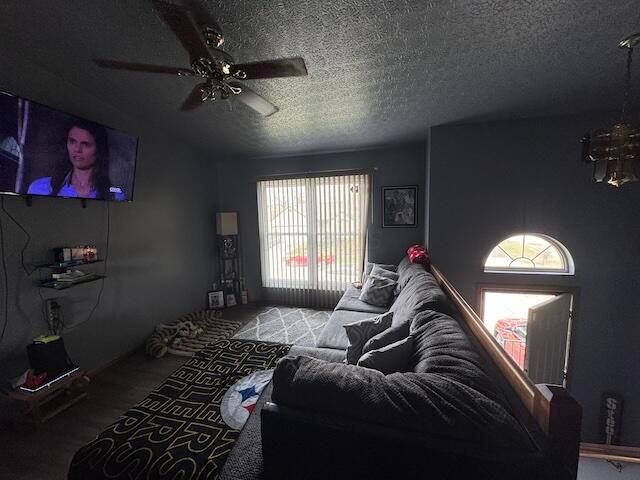 357 Chatterly Lane, Columbus, OH 43207