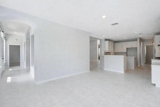 30 Taupewood Place, The Woodlands, TX 77384