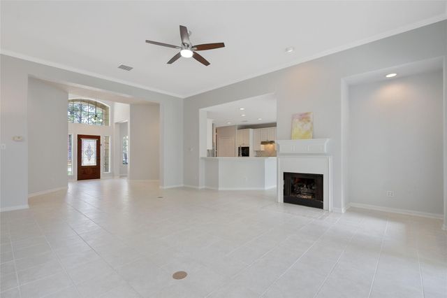 30 Taupewood Place, The Woodlands, TX 77384