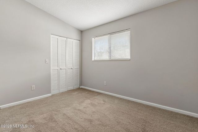 3801 CROWN POINT Road 1184, Jacksonville, FL 32257