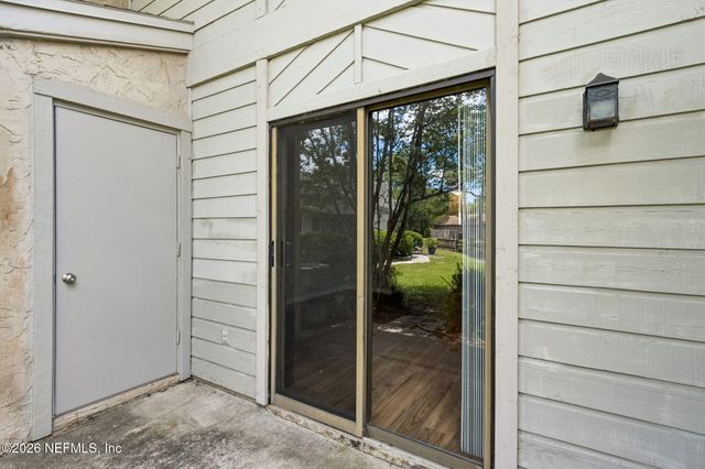 3801 CROWN POINT Road 1184, Jacksonville, FL 32257