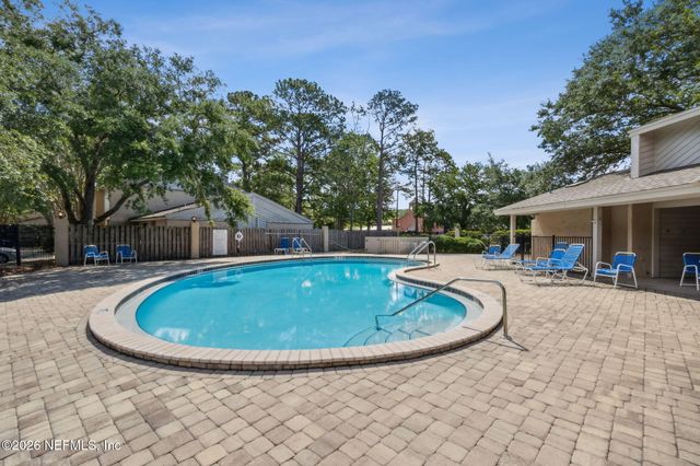 3801 CROWN POINT Road 1184, Jacksonville, FL 32257