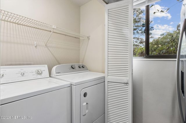 3801 CROWN POINT Road 1184, Jacksonville, FL 32257