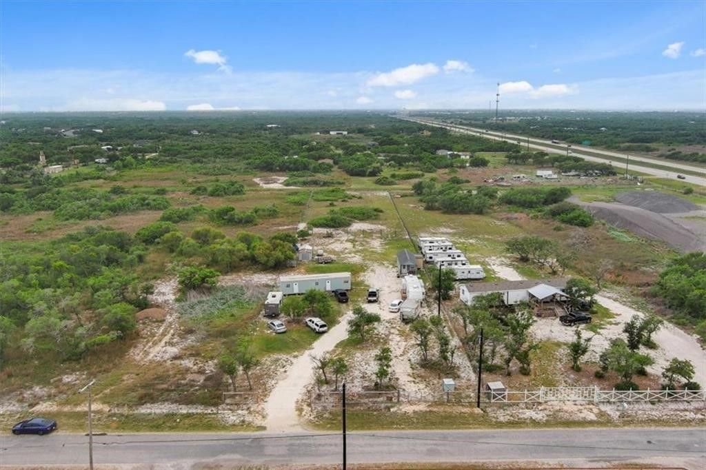 651 Banty, Aransas Pass, TX 78336 — exterior